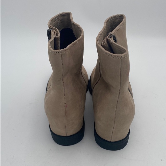 Kenneth Cole Beige Ankle Booties Wedge women 8.5M casual fall suede retro Y2K - Picture 5 of 13